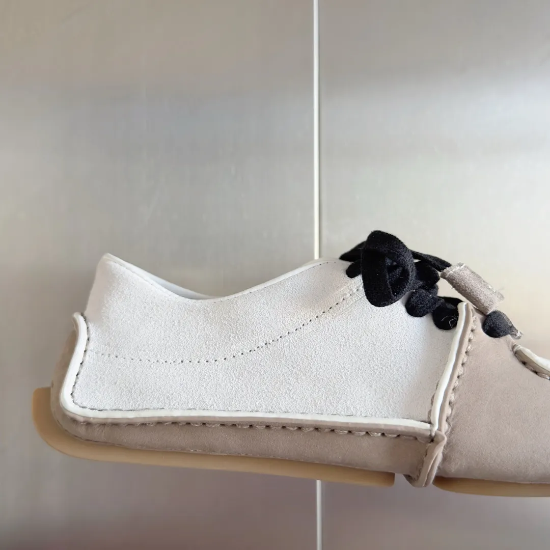 Men's shoes 💰640 Top version: Couple's Dior Roadie Series Catwalk Couple's Handmade Casual Sports Shoes Delivery Counter Exquisite Packaging🛍📦 ▪️Fabric: Original custom imported first-layer cowhide ▪️Inner lining: Original custom leather lining ▪️Sole: Original molded anti-slip rubber material ▪️Sole thickness: 2CM ▪️Size: Women's 35-40 / Men's 39-45